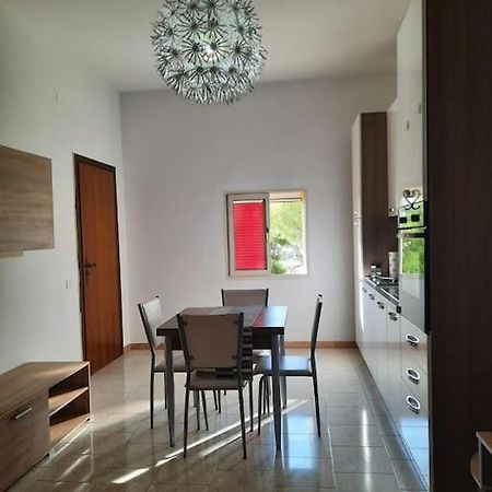 Appartamento In Villa Con Pineta ลีโปราโน ภายนอก รูปภาพ